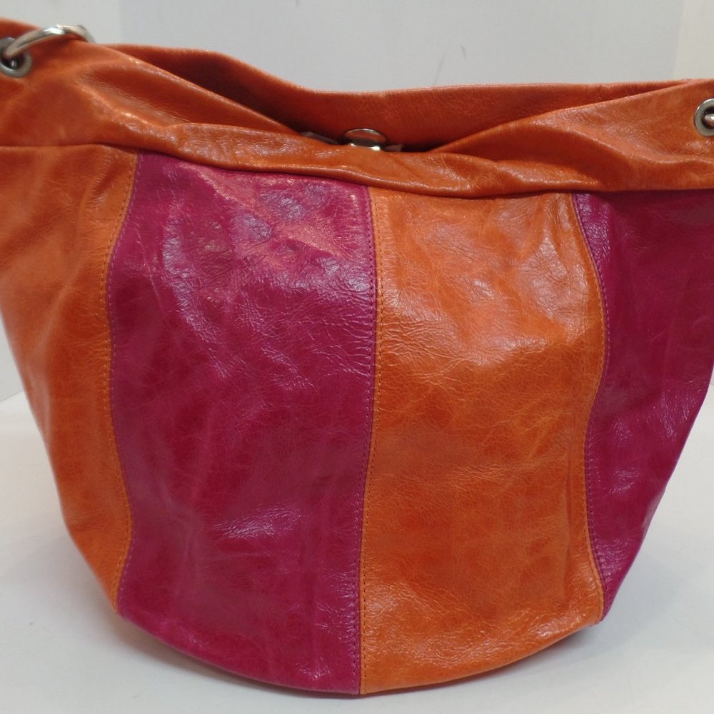 MAURIZIO TAIUTI Made in Italy Bright Pink & Orange Patent Leather Bucket Bag - Picture 14 of 16